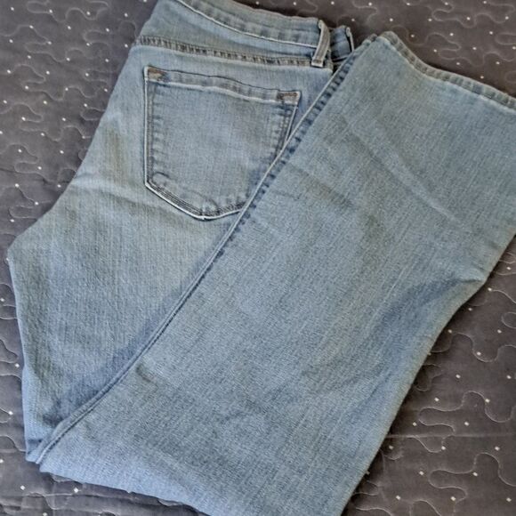 Old Navy curvy boot cut jeans size 6 short - Picture 1 of 6